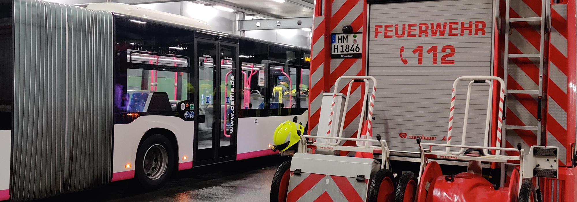 Ausbildungsdienst: Technische Rettung am und im Linienbus